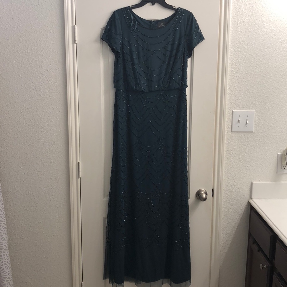 Adrianna Papell Emerald Evening gown